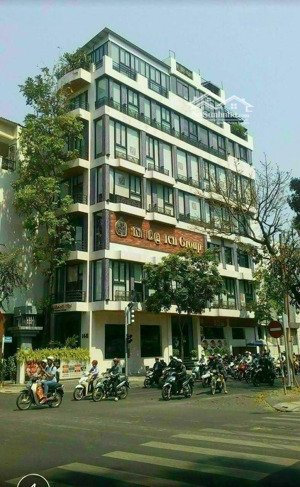 thật 100%. cần bán góc 2mt phó đức chính, p. ntb, quận 1 - dt: 8.7m x 18.5m - 4 lầu - giá 69 tỷ tl