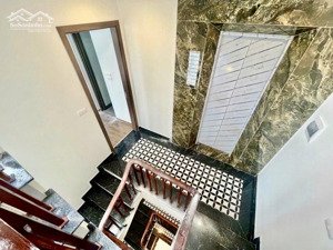 bán nhà long biên, phúc lợi 62m2 - chỉ 8 tỷ - mt 5m - 6 tầng thang máy gara ô tô lô góc - sổ vuông
