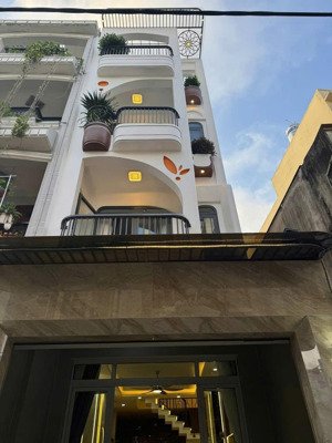 sở hữu ngay 2 siêu phẩm nhà phố hẻm xe hơi thông tại thành phố hồ chí minh