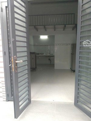 cho thuê nhà mới xây có trang bị nội thất cơ bản, ở ngay địa chỉ 290/ nơ trang long, p12, bình thạ