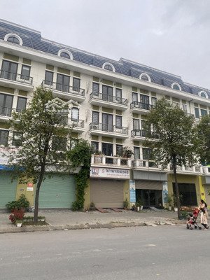 chính chủ bán liền kề phú lương, dt: 65m2, 5t, đường 30, siêu kinh doanh, vỉa hè 10m, nhỉnh 17 tỷ