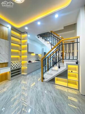 Nhà xinh lung linh 1 lầu full nội thất lô nhì đường Tân Mỹ, Quận 7