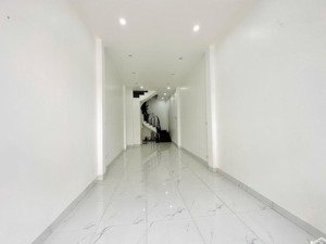 siêu hiếm nhà mặt phố quang trung kinh doanh + làm văn phòng 37m2 x 5 tầng có ô chờ thang máy
