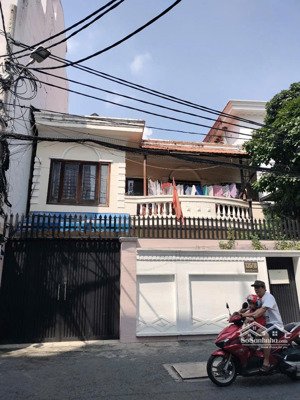 cần bán căn nhà cấp 4 đối diện emart phan văn trị, p5, dt 7 x 23m, giá chỉ 15 tỷ
