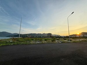 sở hữu siêu phẩm nghỉ dưỡng ven biển vinpearl phú quý trái tim du lịch nha trang!