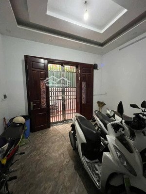 bán nhà nguyễn khánh toàn dt40m2 5t mt4m giá 10.7 tỷ tổng 7 phòng khép kín, cho thuê full phòng