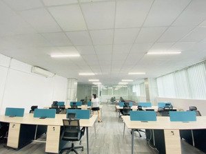 cho thuê sàn vp mặt phố hoàng cầu. 80m2 thông sàn, view sáng tự nhiên. 10tr/th