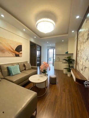 2,64 tỷ sở hữu ngay căn hộ chung cư võng thị - tây hồ - 58m2 gồm 2pn, 1pk, bếp, vs - nhà đẹp ở luôn