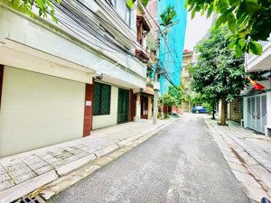 bán gấp nhà phân lô, ô tô, kinh doanh phố hoàng ngân- cầu giấy. dt100m, mt6.6m, giá 32 tỷ.