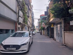 bán nhà ngô quyền-hà đông, xây đẹp 5 tầng mới, gần ô tô, mặt tiền hơn 4m, chỉ 7.9 tỷ. lh 