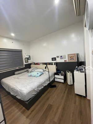 cho thuê cc nguyễn trãi 3pn 2vs full nội thất mới sửa lại chỉ 12 triệu