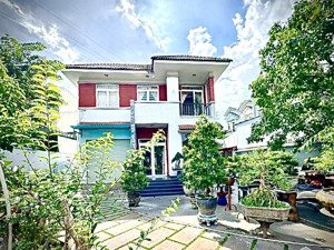 siêu phẩm biệt thự sân vườn - mặt tiền tân hòa, hiệp phú, quận 9 - 2 tầng ngang hoành tráng 12m