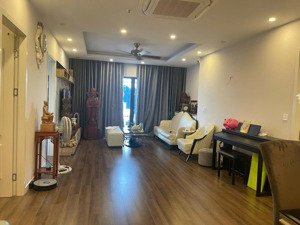 gia đình bán căn góc đông nam 3 ngủ 122m2 tòa thống nhất complex, full đồ đẹp, sổ đỏ. giá 9,9 tỷ