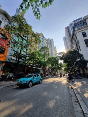 bán tòa nhà mặt phố ngụy như kon tum - vỉa hè 4m - 70m2x9t - thang máy - 8 nổi 1 hầm - mặt tiền 6m1