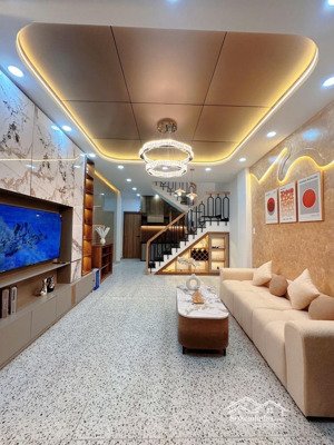 thích quảng đức q phú nhuận - sát hẻm xe hơi - 4*15 m - nhỉnh 7 tỷ