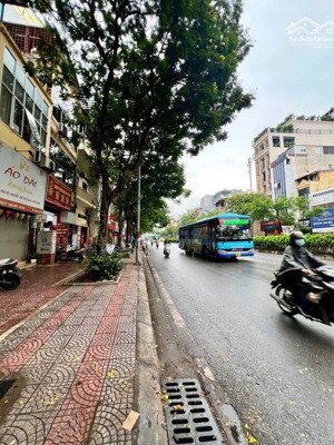 lô góc2 mặt tiền 3 hướng sinh lộc nhà nguyễn văn cừ thông cả hồng tiến lẫn ngọc lâm, quá đỉnh!