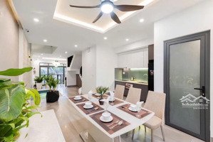 bán tòa căn hộ 5 tầng sát biển sơn trà, đà nẵng giá chỉ 15,8 tỷ
dt 80m2, ngang 5m, đường 7,5m