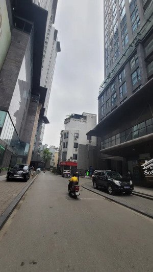 bán nhà trung tâm cầu giấy vị trí đẹp ngõ nông 5 tầng dân xây-dt 45m nội thất sang xịn nhỉnh 13 tỷ
