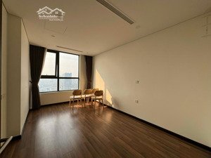 chính chủ gửi bán chung cư mipec cầu giấy, dt: 79,3m2 tk 2pn2vs view thoáng full nội thất giá 8,5tỷ