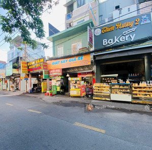 thiện chí bán gấp nhà mặt tiền kinh doanh ngay cổng trường đại học, dòng tiền sẵn, chỉ hơn 8.4 tỷ