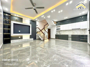 phố trung lực - nhà mới - 3 tỷ 580 - 52m2
