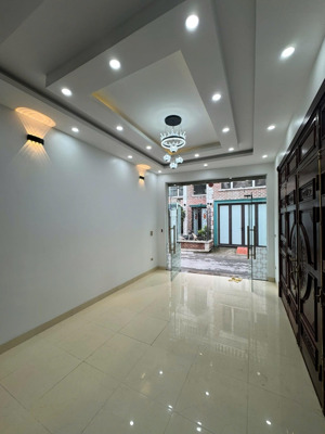 bán nhà đẹp đức giang lô góc ô tô tránh xây tâm huyết 4 phòng ngủ nội thất gỗ lim