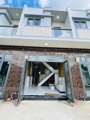 chủ gửi bán nhà ở xã hội đường huỳnh bá chánh, tân kiên, bình chánh