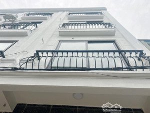 bán nhà đại mỗ 32m 5 tầng nhỉnh 5 tỷ ngõ ô tô, giá đẹp nhất khu vực, gần đường lớn, full nội thất