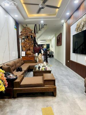 Bán nhà Thuỵ Khuê 45m2 nhà mới đẹp ngõ rộng thang máy 9.4 tỷ