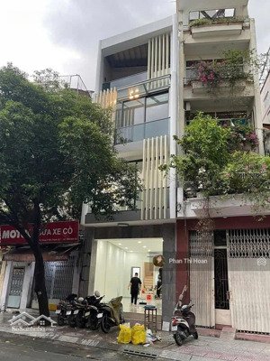 chủ bán gấp chia tài sản - nhà mt lê thị riêng, p. bến thành, quận 1 - 4 tầng, 40 tỷ, 62m2 !