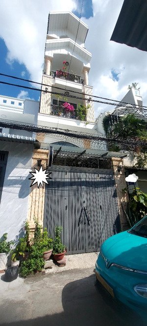 nhà đẹp ở ngay- sát mặt tiền hoàng bật đạt- tân bình - hẻm xe hơi thông - dt 56m2 - 5 tầng đúc btct