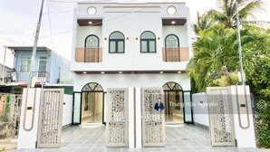nhà nhánh sương nguyệt ánh, gần tòa nhà viettel. lộ 7m, 2 tầng, 4x30m hoàn thiện mới nhiều nội thất