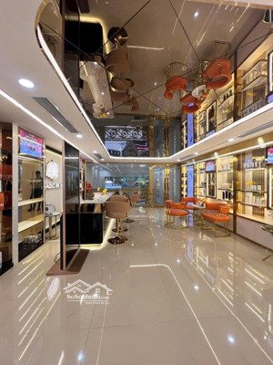 sót căn duy nhất mặt phố víp tô hiệu hơn 300 triệu /1m -- độc nhất và duy nhất -- giá bán nhanh