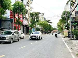 chủ bán hotel mặt tiền - dt 9*18m - 5 tầng, thang máy - 27 phòng thu hơn 200tr/th - giá 27,9 tỷ