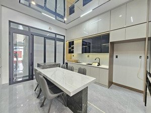 siêu phẩm tđc tam kỳ, lê chân. thang máy - full nội thất. tường 20