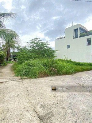đất ngay trụ sở aribank, diện tích 150m2 giá 655 triệu, đường 04, châu thành, bến tre.