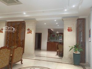 biệt thự vip, đẹp, rộng ngay k300 tân bình, 12x28m. hầm, 4 tầng, chỉ 51 tỷ