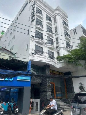 khách sạn 50p cao cấp yên thế sân bay tân sơn nhất dòng tiền 700tr/tháng giá chỉ 134 tỷ