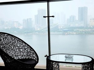 cho thuê 4pn 141m2 view hồ vinhomes skylake phạm hùng full đồ giá nhỉnh 70tr/tháng lh : 