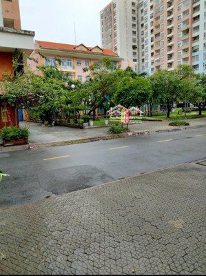 bán ngộp bàu cát 2 80m2,3pn có sổ hong chỉ 3ty400tr