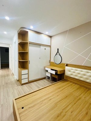 bán cc 2pn 2wc giá siêu hời tại kđt linh đàm, 2,79 tỷ, 67m2 có thương lượng.