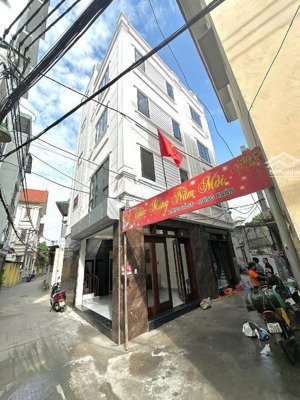 lô góc đa sỹ 35m, 5tầng, ô tô đỗ cửa, nhà mới ở ngay, ngõ thông tứ tung, giá chỉ 7ty15