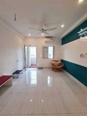 view mặt tiền phan xích long - 68m2 - 2 phòng ngủ - có sổ - sẵn nội thất