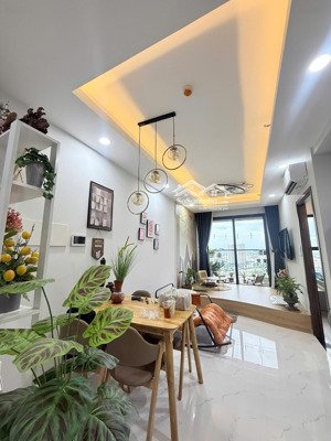 bán căn hộ cao cấp full nội thất mới làm (căn góc)