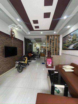 bán nhà gò dầu quận tân phú - hẻm xe hơi thông 4x18m- 3 tầng - 5pn- nhà không lộ giới - 9.4 tỷ tl.