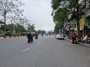 trần khát chân - ô tô đỗ cổng - 4 tầng - full nội thất