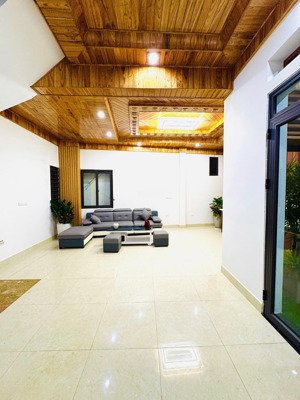 bán nhà 4 tầng 57 m2 full nội thất giá 6.18 tỷ phúc đồng long biên