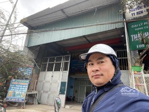 siêu phẩm nhà xưởng. tỉnh lộ 419 phùng xá thạch thất. 195m2 xưởng và 40m2 nhà 4 tầng chỉ 25,35 tỷ.