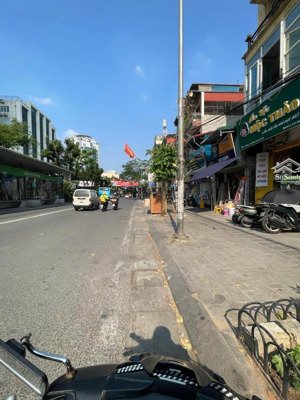 bán nhà siêu hiếm mặt phố kim mã - ba đình - dòng tiền 1.6 tỷ/năm. dt 101m2 x 7 tầng. giá 51.5 tỷ