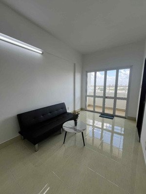 cần cho thuê căn hộ khang gia block c, 72m2, 2 pn, 2 toilet. nhà mới